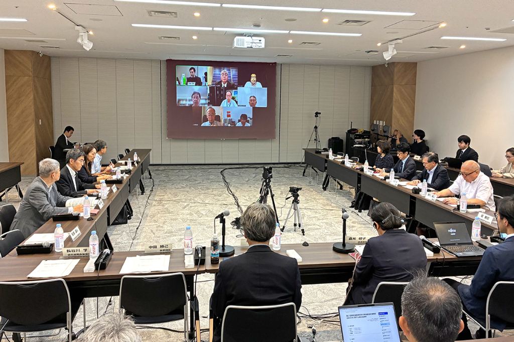専門研修PGの要件、病理診断科と臨床検査科などは柔軟運用へ