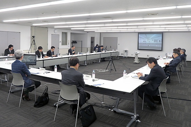 業務効率化を院長の責務に　診療報酬の基準柔軟化にも言及