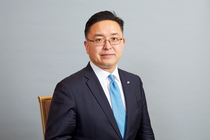 H.U.グループHD、新CEOに石川氏　　竹内氏は執行役に