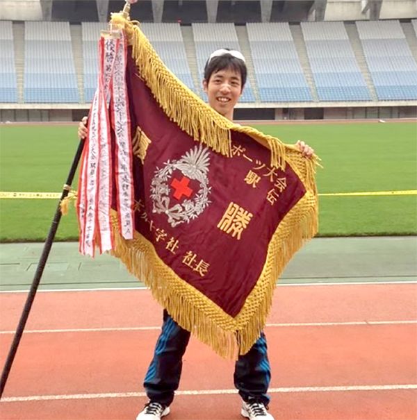 日頃のチームワークが結実（2014年の全国赤十字スポーツ大会、駅伝の部で優勝）