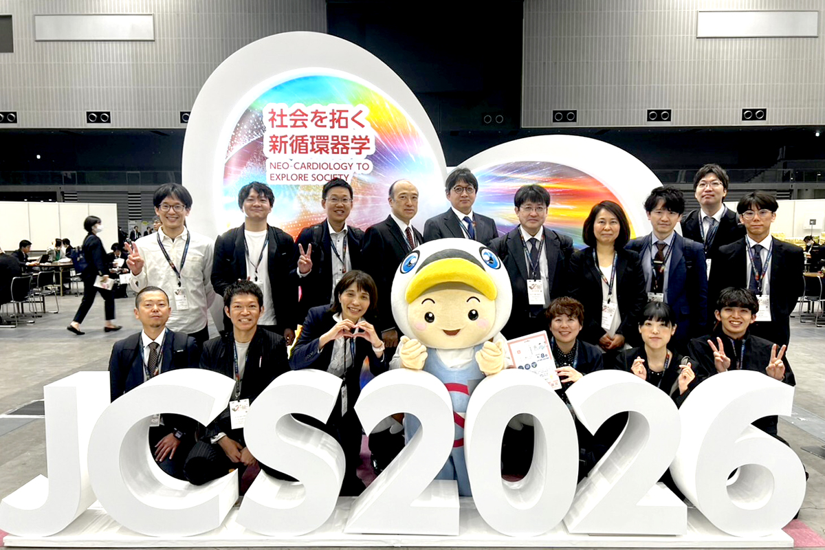 第90回日本循環器学会学術集会（岡山県内の循環器内科医と心不全療養指導士で記念撮影）