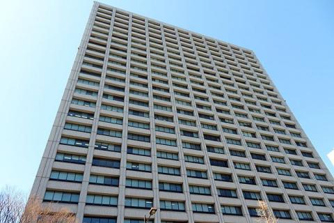 オンライン診療施設に指針　人口減地域、郵便局で採血